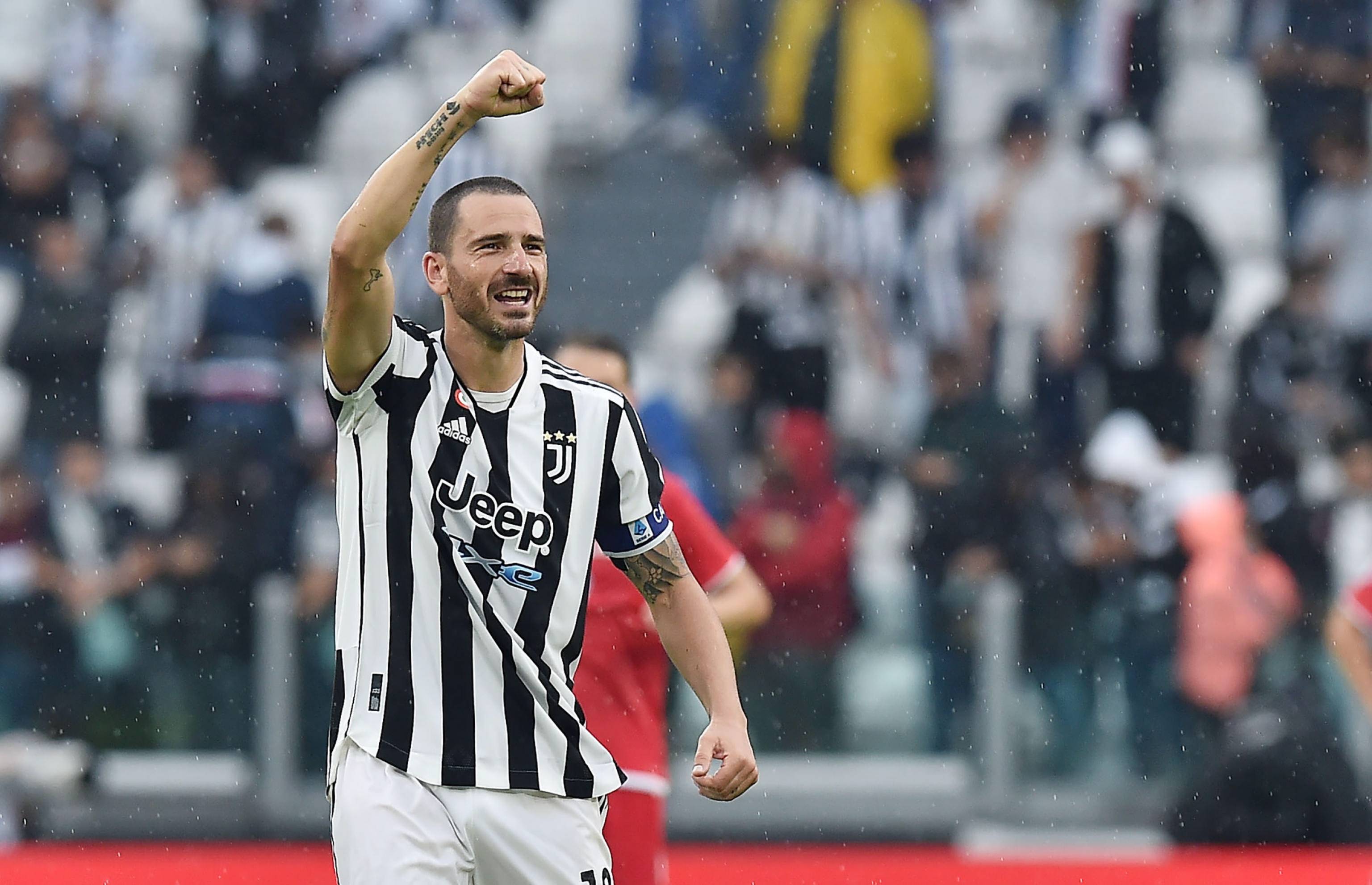 范佩西首次征召儿子进入费耶诺德比赛名单，但并未安排他出场